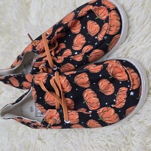 Pumpkin Print Casual Shoes